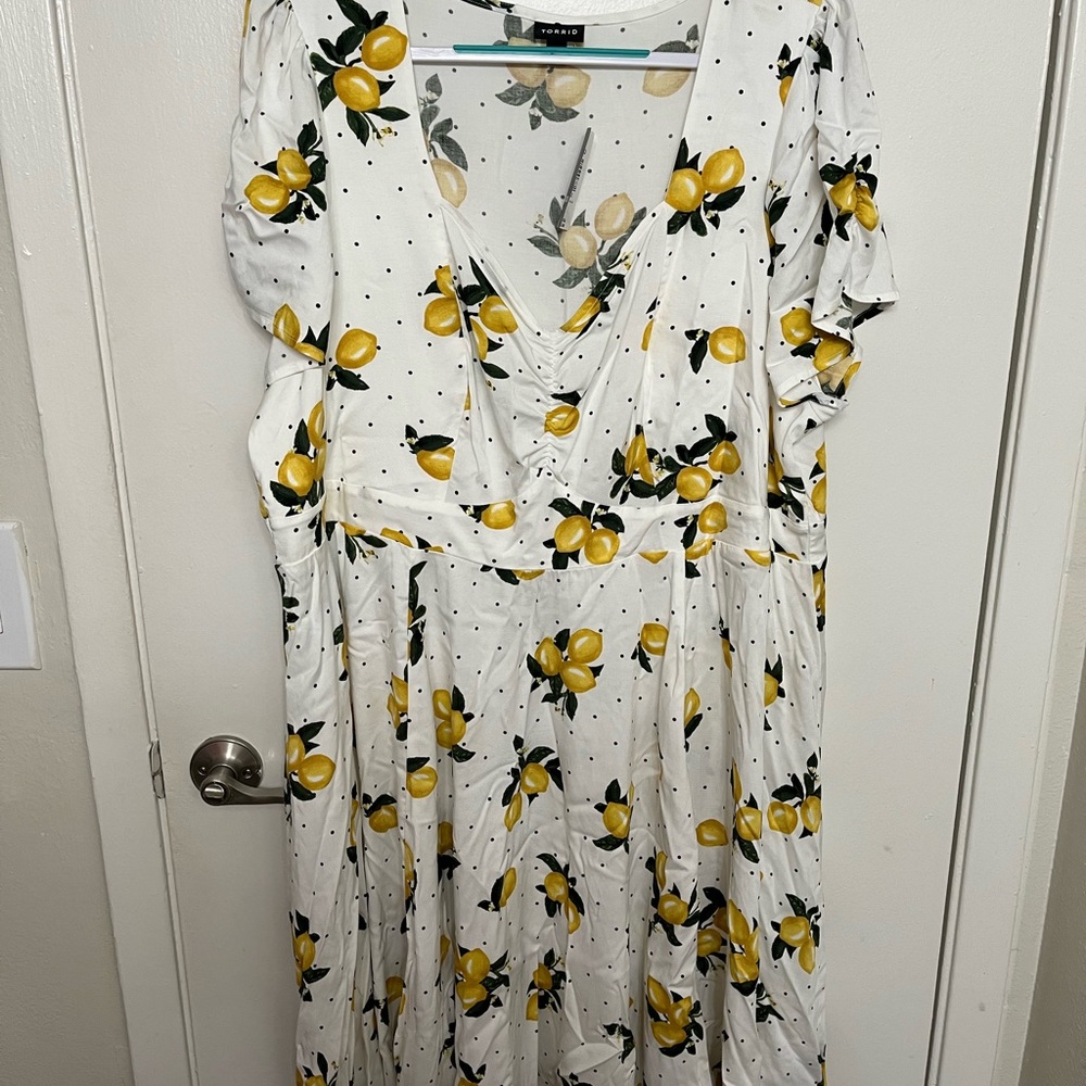NWT Torrid Lemon Print Dress - 4X